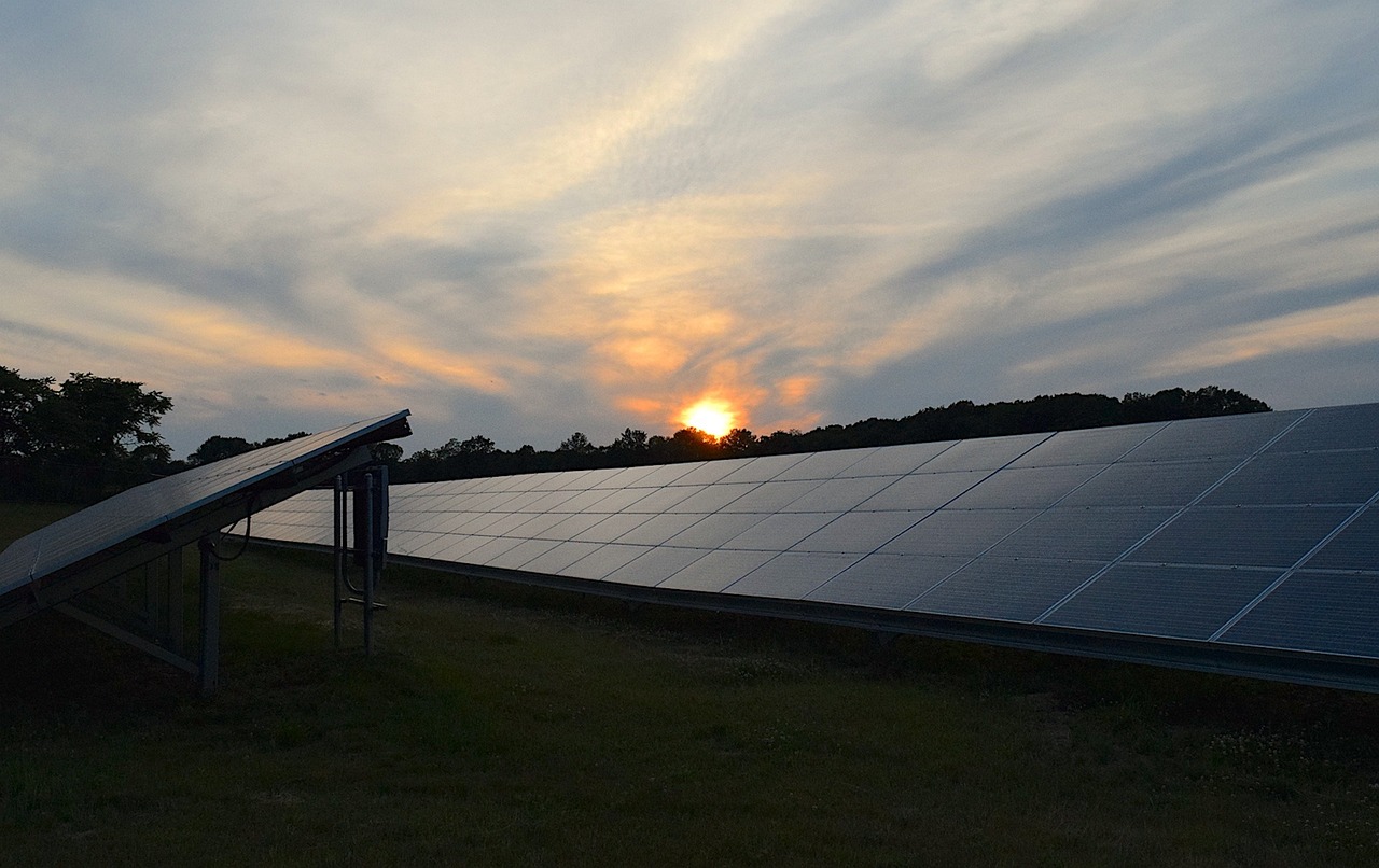 other-benefits-of-microinverter-in-shaded-conditions